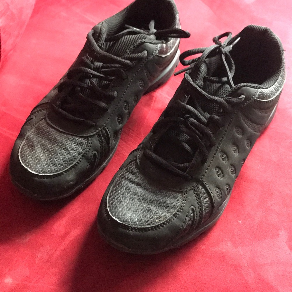 Safe step slip resistant shoes